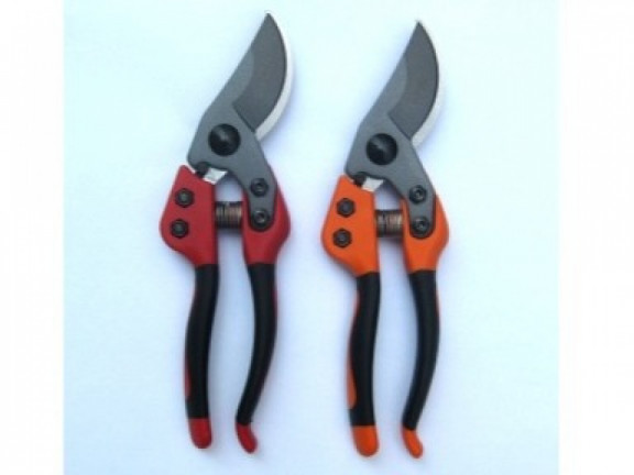 Pruning Shears - Plastic Handle 8.25"