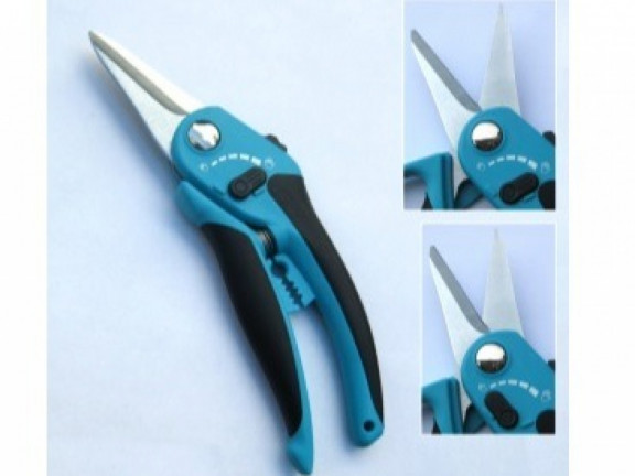 Pruning Shear - Plastic Handle 8.75"